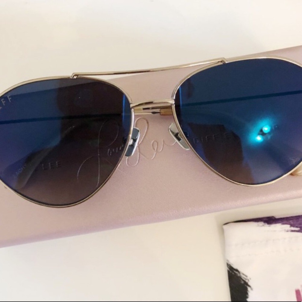 BRAND NEW LAURA LEE X DIFF EYEWEAR AVIATORS